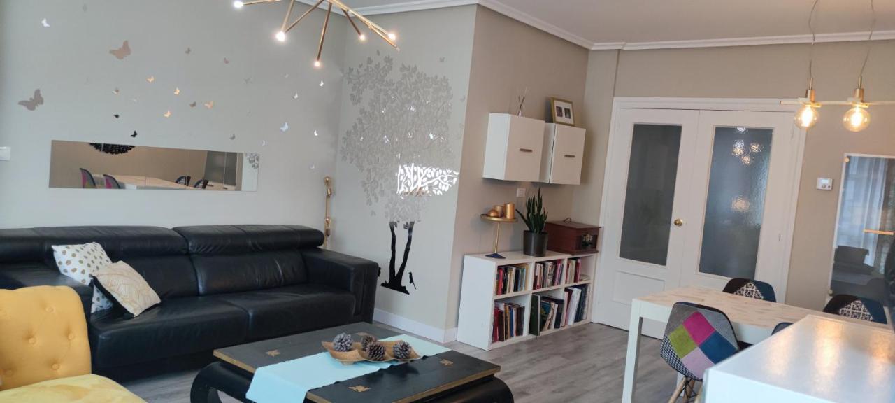 Intxaurti Etxea Apartman Mallavia Kültér fotó